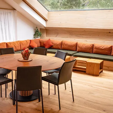Апартаменты Central Sky-Penthouse With Iconic Matterhorn View *