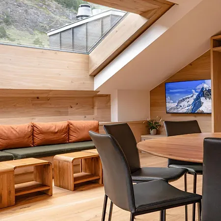 Апартаменты Central Sky-Penthouse With Iconic Matterhorn View *