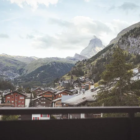 Апартаменты Central Sky-Penthouse With Iconic Matterhorn View Церматт